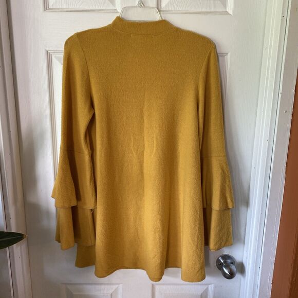 Chris & Carol Sweater Women’s Size M Goldenrod Long Sleeve Flared Layered Sleeve - Picture 7 of 12